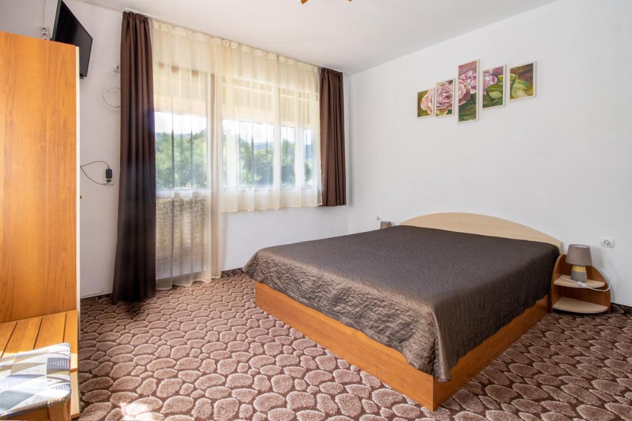 Family Hotel Panorama チフリク エクステリア 写真